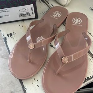 Tory Burch studded jelly thong mallow size 9
